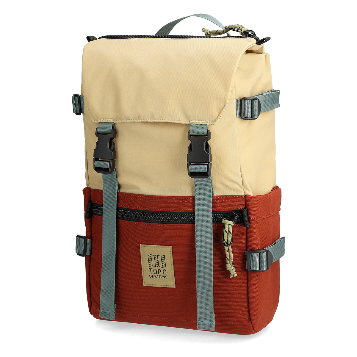 Topo Designs Rover Pack Classic Sahara/Fire Brick, met waterfles aan de zijkanten